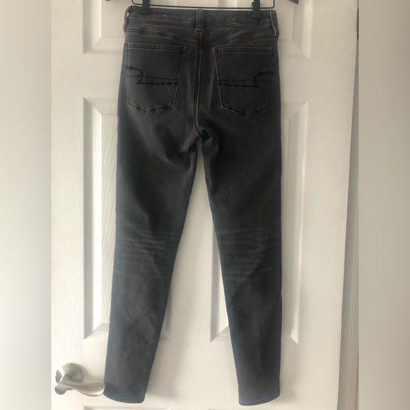 American Eagle High Waist Jegging in Grey - Picture 3 of 10